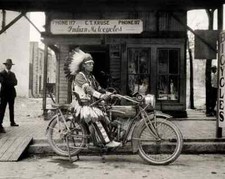 Indiano americano su moto