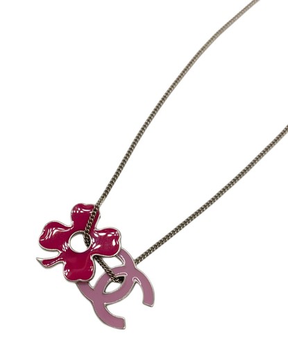 Collana con ciondolo