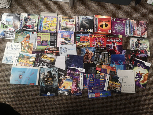 Nintendo gameboy box - nintendo, bundle