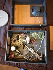 fonovaligia anni 1970 giradischi marca SELONIX.  da restaurare