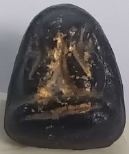 Statua di catrame Phra Pid