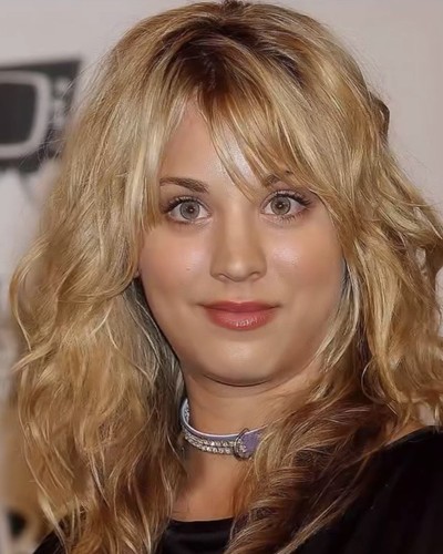 Kaley cuoco sexy famosa - cuoco',