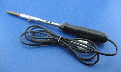 Vecchio stagnatore elettrico - vecchio,