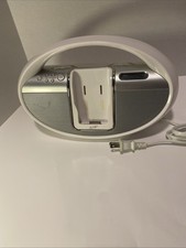 Sistema di docking portatile ILIVE IBR2807DP bianco radio AM/FM Boombox e dock iPod