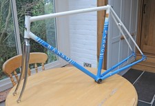 Cornice Basso, 54 cm, Columbus