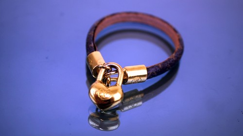 Louis vuitton crazy lock - vuitton,