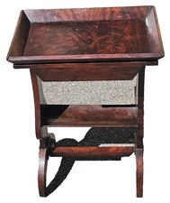 TAVOLINO DA SALOTTO A VASSOIO