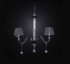 Lampadario in cristallo nero e