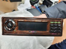 Stereo a cassette d'epoca marca CLARION con frontalino estraibile