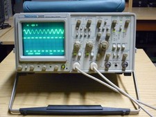 oscilloscopio Tektronix 2465