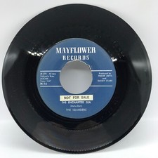 THE ISLANDERS {EZ Pop 45} THE