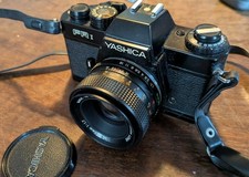 Yashica FR 1 Black e obiettivo