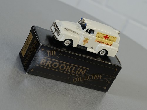 Brooklin ford ambulance - brooklin, f1