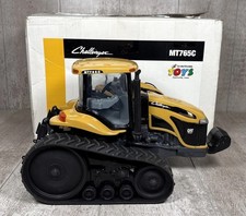 Modellini scala 1/16 trattore