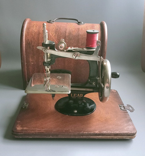 Macchina cucire vintage in - vintage,