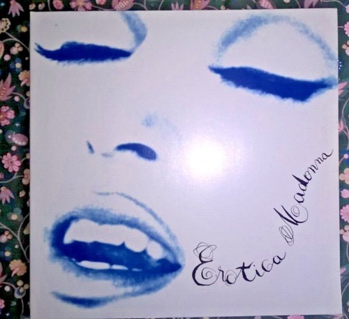 Giri madonna erotica - 33,