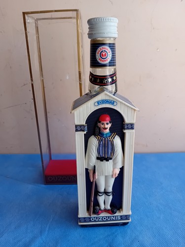 Bottiglia brandy ouzounis - brandy,