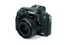 Canon EOS M5 24,2MP +