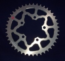 Corona Sitta 40 Denti in Ergal per cerchi PVM a 5 FORI catena 520