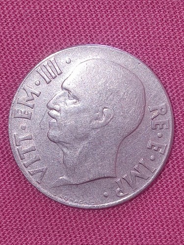 Moneta centesimi di lire - centesimi,
