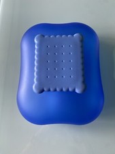 Alessi Biscottiera Mary Biscuit Con Coperchio A Forma Di Biscotto  colore Blu