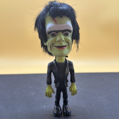 Modellino herman munster remco - munster,