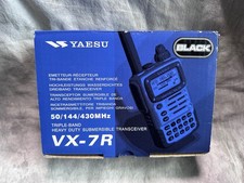 Yaesu VX-7R ricetrasmettitore sommergibile tripla banda resistente