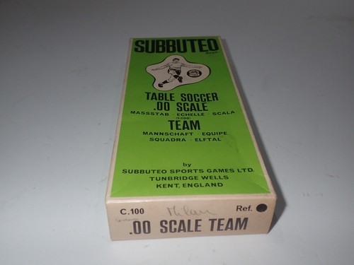 Subbuteo 100 scale team - scale,