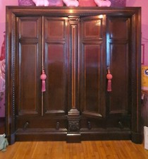 armadio guardaroba antico