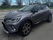 Renault Captur di colore grigio, 1.0 tce Intens Gpl/Benzina 100cv. Ottimo usato.