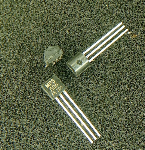 Mpsa06 motorola transistor - mpsa06,