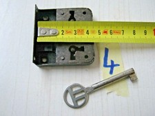 ANTICA SERRATURA  FERRO CON CHIAVE SERRATURE VINTAGE X ANTICHI MOBILI LIBRERIA  