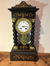 Antico ed Elegante Orologio a