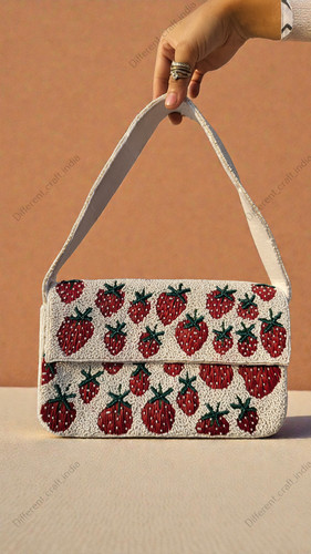 Pochette fatta mano con - fatta, a