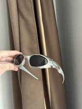 Vintage 90s Oakley Plate