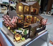Book Nook Diorama Dollhouse