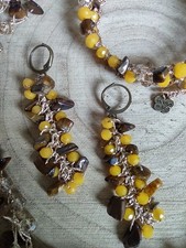 Orecchini fatti A Mano All'uncinetto Con Cristalli E Chips Di Occhio Di Tigre 