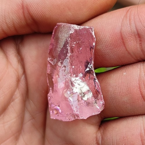 Zircone rosa africano naturale