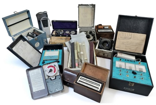 Collezione strumenti di - di,