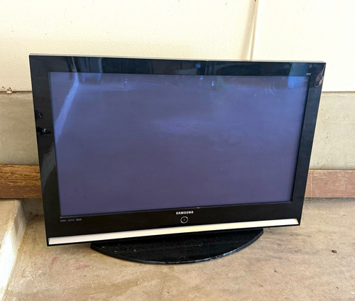 Samsung 43in plasma - samsung, flat