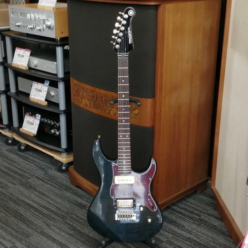 Yamaha pacifica pac611vfm - yamaha,