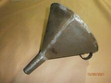 Antico grande imbuto in ferro,costruito all'epoca da Artigiano in 4 pezzi cm24,5