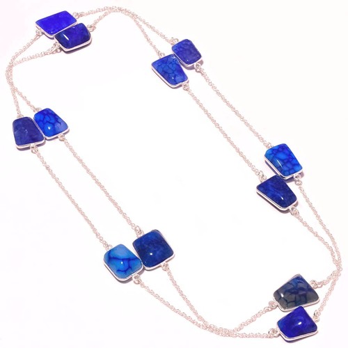 Collana con pietre preziose - , in