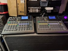Mixer digitale audio compatto 32 canali Behringer X32 2 disponibili, di proprietà della chiesa, come nuovo!