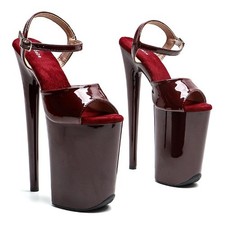 Sandali con tacco alto e