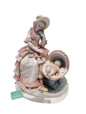 Hervit porcellane statua mamma con bambino