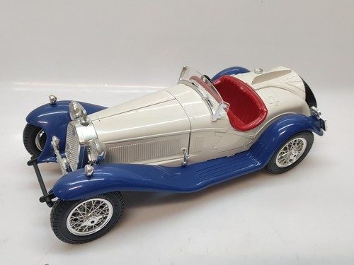 Alfa romeo 2300 spider - 1/18,