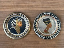 Coppia Di Piatti Decorativi Egiziani In Metallo Vintage