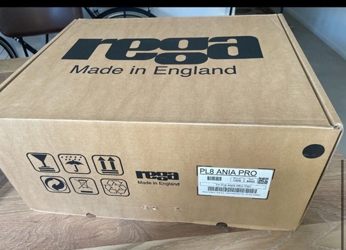 Rega planar turntable black - 8,