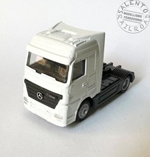 trattore stradale Mercedes di